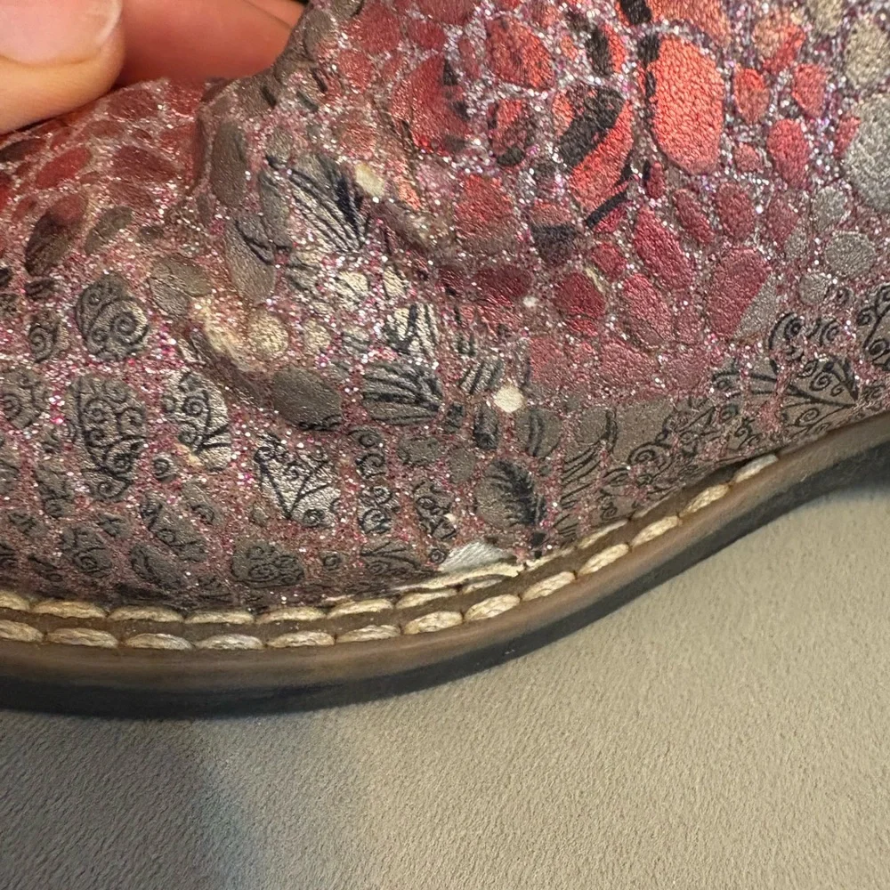 Women's Western Boots - Pink and Brown